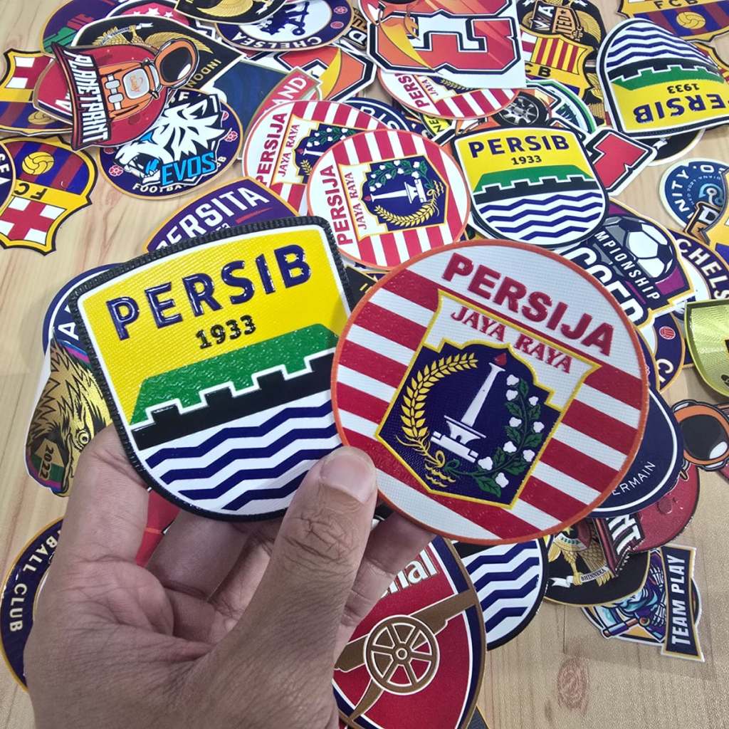 Bikin Topi & Jaket Lebih Eksklusif di Toko Sablon 3D UV Patch Jakarta – Solusi Premium & Modern untuk Brand Anda!